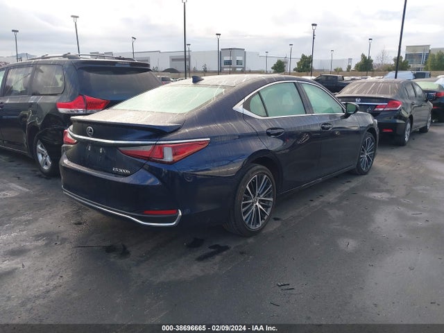 58ADA1C15PU034628 Lexus ES 300H
