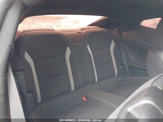 Chevrolet Camaro 1lt 2018 1G1FB1RS4J0147270 Image 8