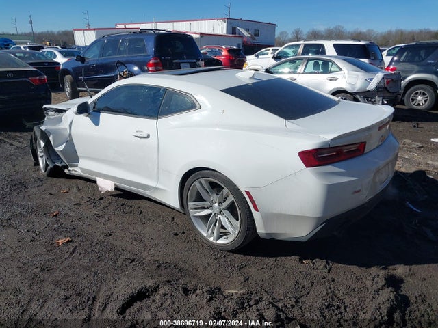 Chevrolet Camaro 2lt 2018 1G1FD1RX6J0133909 Image 3