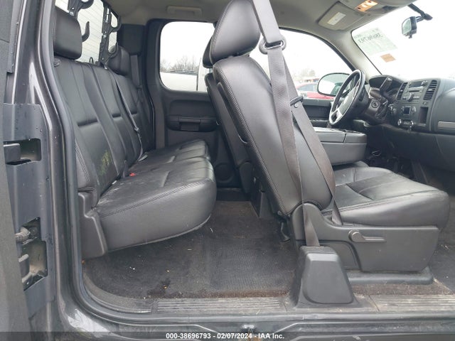 2010 CHEVROLET SILVERADO 1500 LT VIN: 1GCSKSE32AZ153803