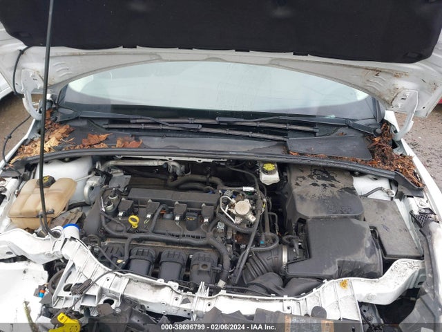 Ford FOCUS SE 2018 1FADP3K29JL280276 Image 10