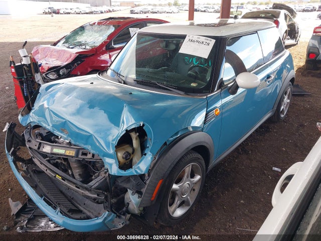 2007 MINI COOPER WMWMF33577TT57657 Photo 1