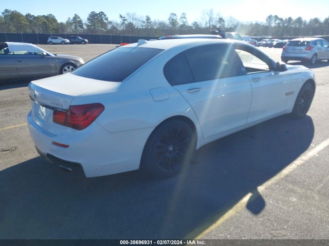 BMW 750li Xdrive 2015 WBAYF8C50FD655443 Image 4
