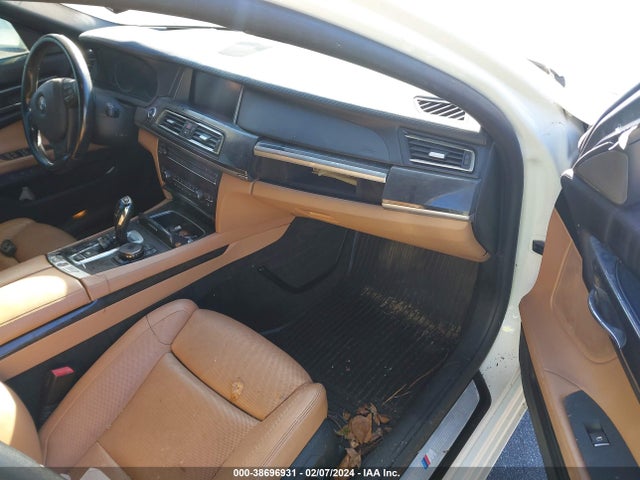 BMW 750li Xdrive 2015 WBAYF8C50FD655443 Image 5