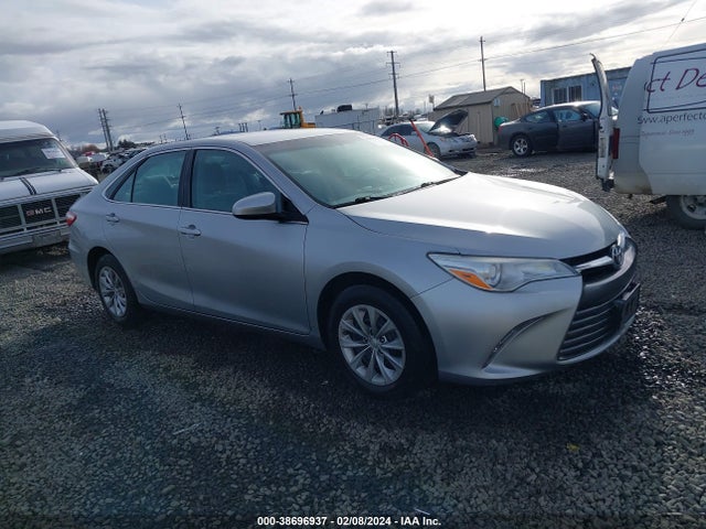 Toyota CAMRY LE 2016 4T4BF1FK5GR547856 Image 1