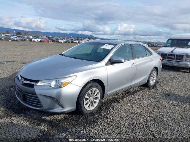Toyota CAMRY LE 2016 4T4BF1FK5GR547856 Image 2