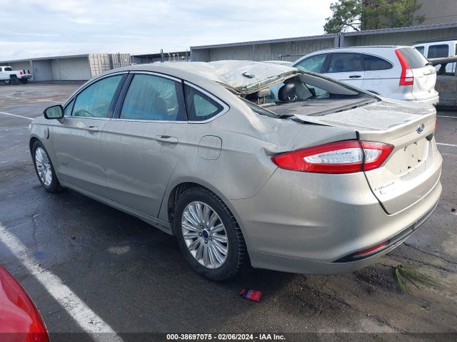 3FA6P0PU4GR145444 Ford Fusion