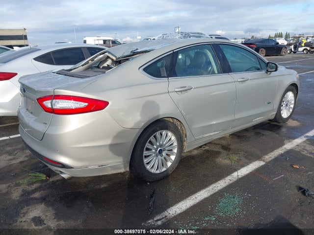 3FA6P0PU4GR145444 Ford Fusion
