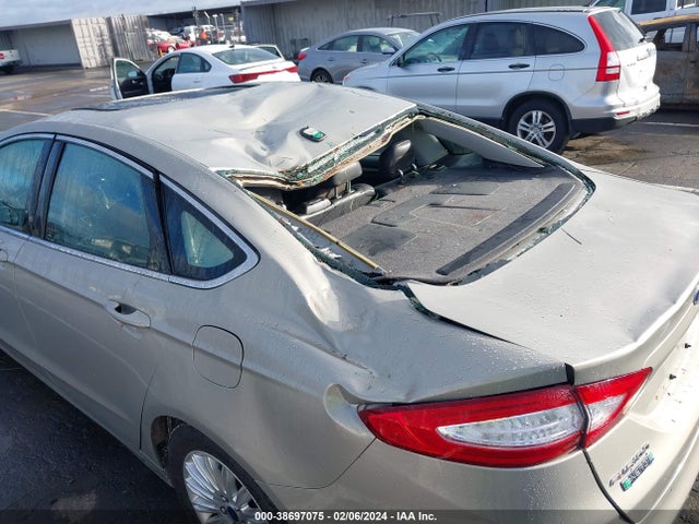 3FA6P0PU4GR145444 Ford Fusion