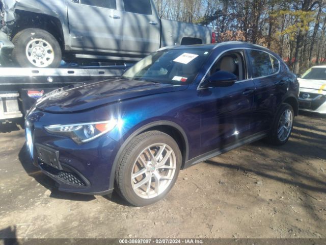 2018 ALFA ROMEO STELVIO ZASFAKRN6J7C28859 Photo 1