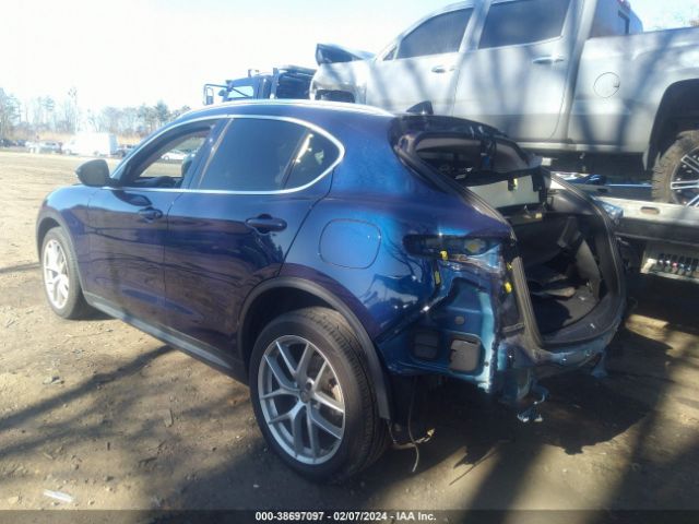 2018 ALFA ROMEO STELVIO ZASFAKRN6J7C28859 Photo 5