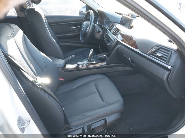 BMW 320i 2015 WBA3B1G52FNT06138 Image 5