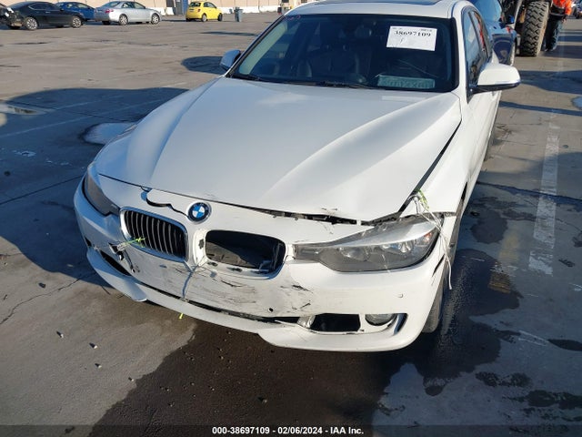 BMW 320i 2015 WBA3B1G52FNT06138 Image 6