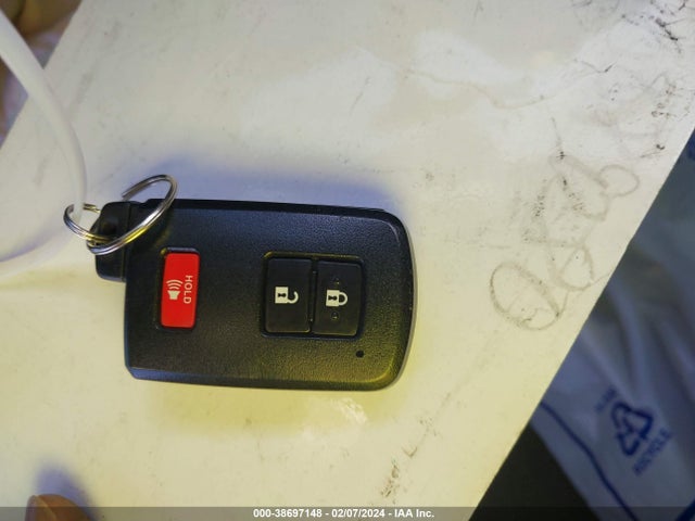 Toyota Prius C Four 2015 JTDKDTB32F1097145 Image 11