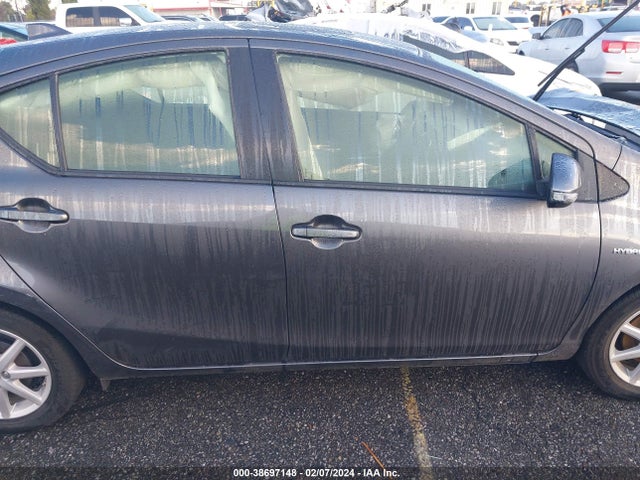Toyota Prius C Four 2015 JTDKDTB32F1097145 Image 13