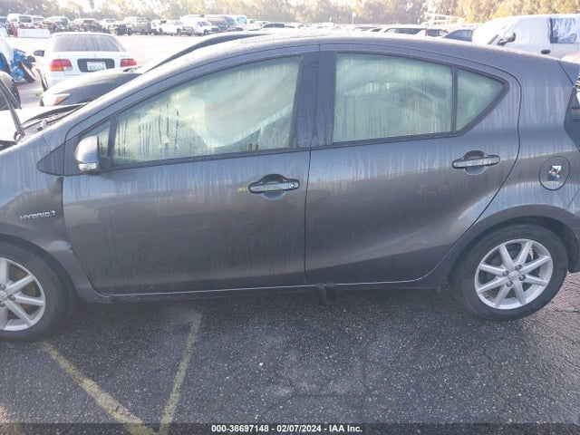 Toyota Prius C Four 2015 JTDKDTB32F1097145 Image 14