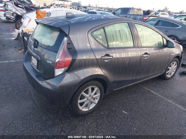 Toyota Prius C Four 2015 JTDKDTB32F1097145 Image 4