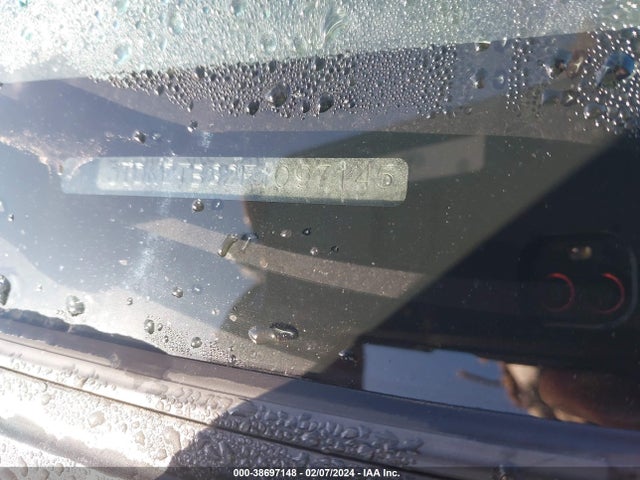 Toyota Prius C Four 2015 JTDKDTB32F1097145 Image 9