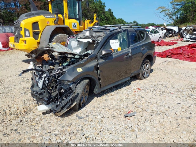 Toyota Rav4 Xle 2015 JTMWFREV8FD067321 Image 2