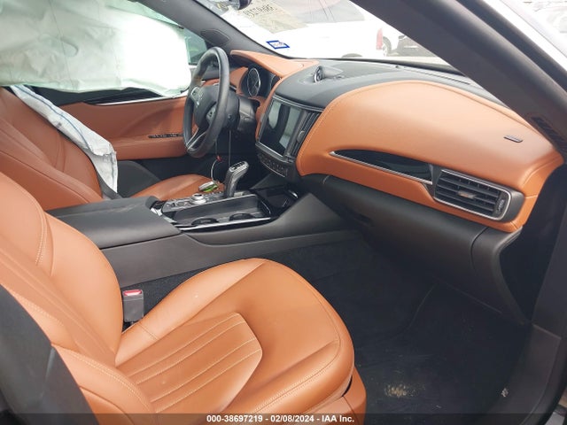 ZN661XUA9NX398597 Maserati Levante Gt