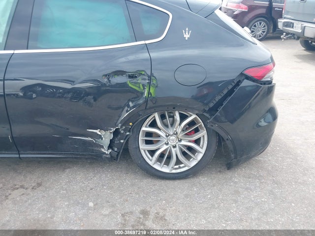 ZN661XUA9NX398597 Maserati Levante Gt