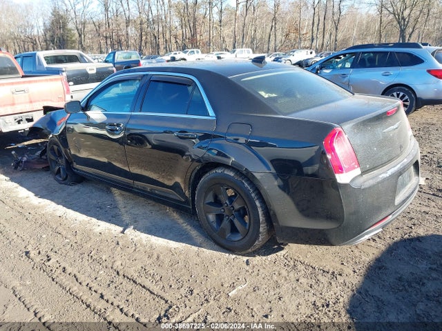 Chrysler 300 Limited 2015 2C3CCAAG8FH893596 Image 3