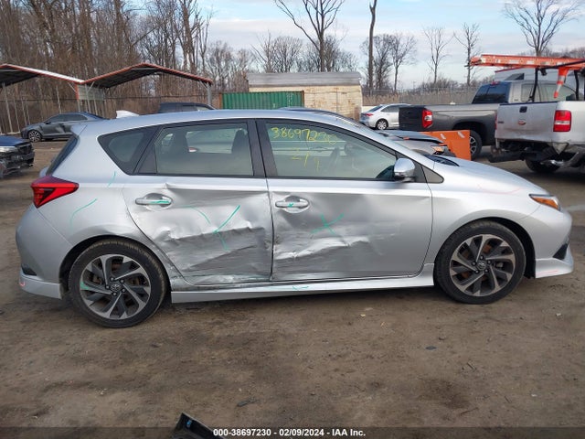 Toyota COROLLA IM 2018 JTNKARJE5JJ556543 Image 14