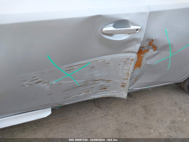 Toyota COROLLA IM 2018 JTNKARJE5JJ556543 Image 6