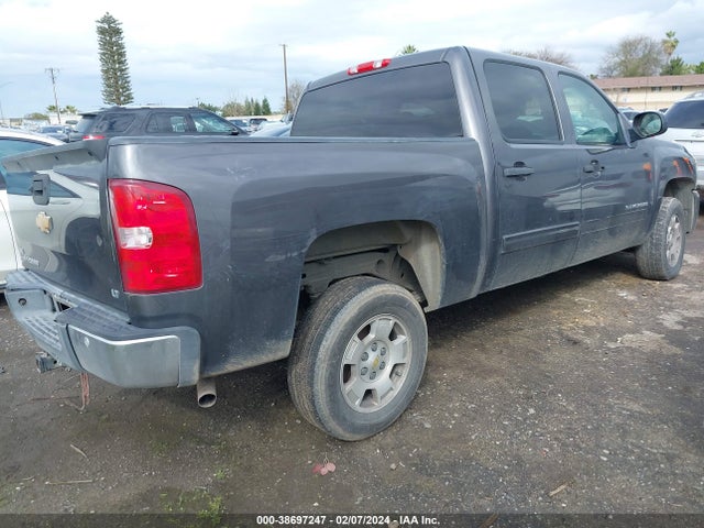 2011 CHEVROLET SILVERADO 1500 LT VIN: 3GCPCSE06BG299499