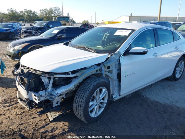 Chevrolet MALIBU LT 2018 1G1ZD5ST3JF207781 Image 2