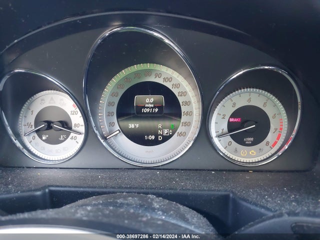 WDCGG8JB0EG301143 Mercedes-Benz Glk 350 4matic