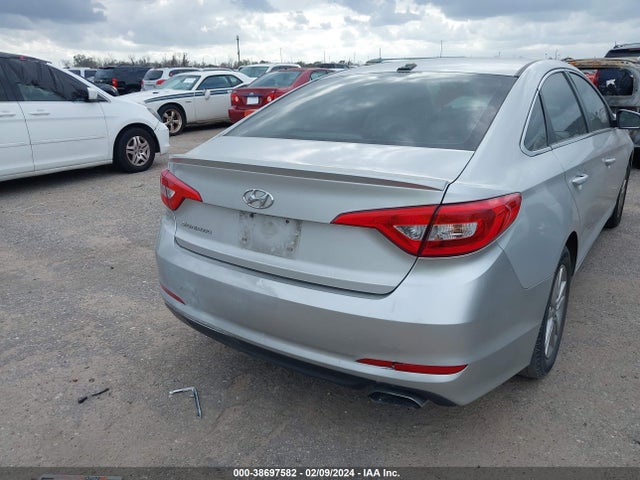 2016 HYUNDAI SONATA SE VIN: 5NPE24AF0GH381114