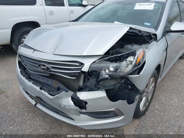 2016 HYUNDAI SONATA SE VIN: 5NPE24AF0GH381114