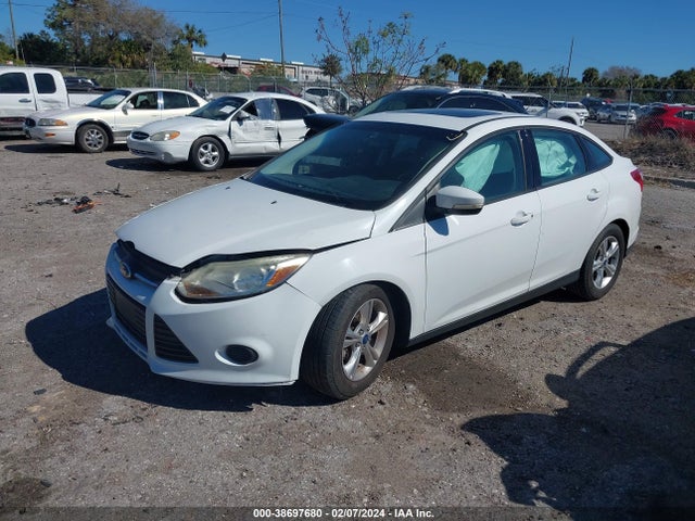 Ford FOCUS SE 2014 1FADP3F26EL166042 Image 2