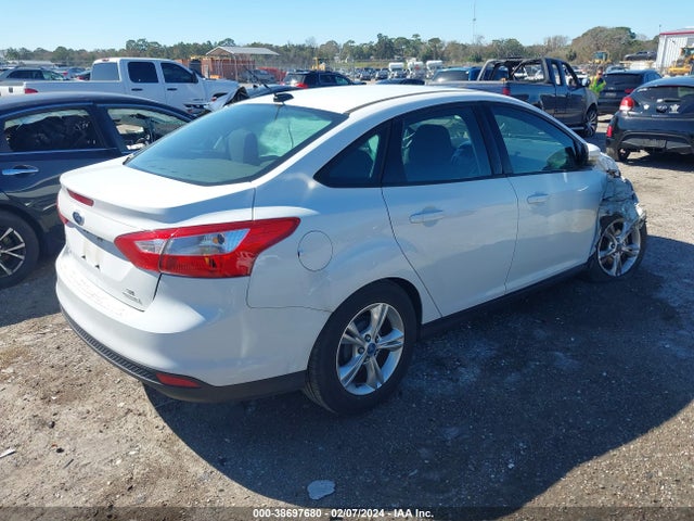 Ford FOCUS SE 2014 1FADP3F26EL166042 Image 4