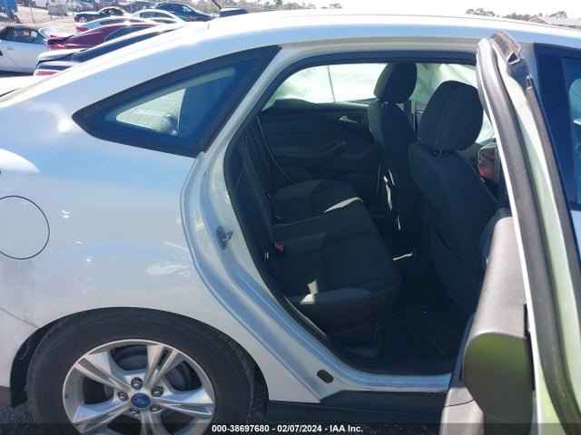 Ford FOCUS SE 2014 1FADP3F26EL166042 Image 8
