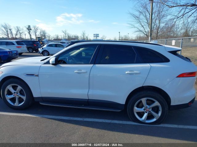 SADCJ2FX0JA203898 Jaguar F-pace 25t Premium