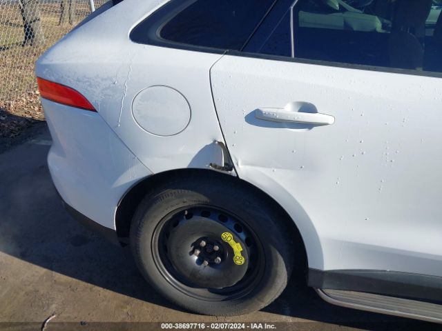 SADCJ2FX0JA203898 Jaguar F-pace 25t Premium