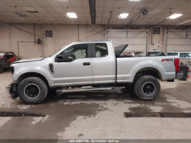 1FT7X3B66KEE16766 Ford F-350 Xl