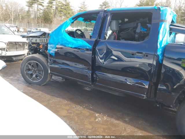 1FT6W1EV5NWG09950 Ford F-150 Lightning Lariat