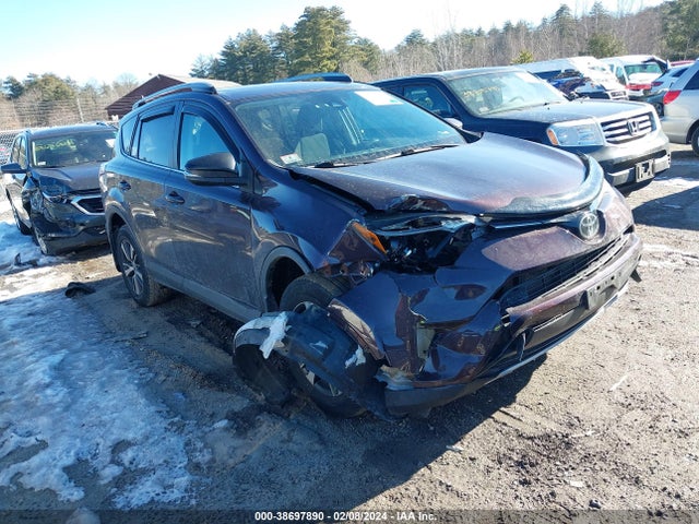 Toyota Rav4 Xle 2017 2T3RFREV7HW681621 Image 1
