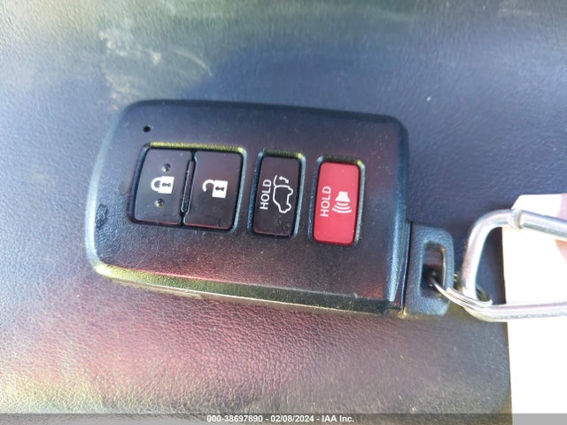 Toyota Rav4 Xle 2017 2T3RFREV7HW681621 Image 11