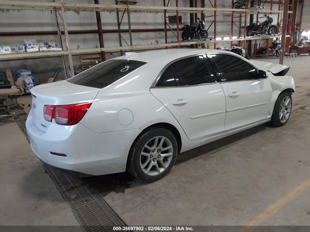Chevrolet MALIBU 1LT 2015 1G11C5SL9FF204987 Image 4