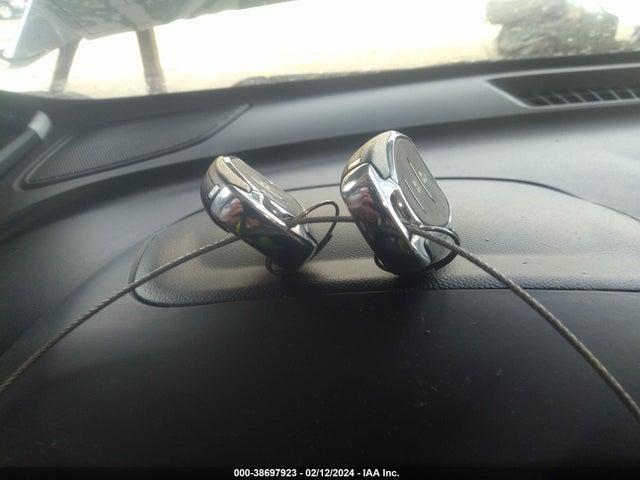 Chevrolet EQUINOX LS 2018 2GNAXREVXJ6347411 Image 11