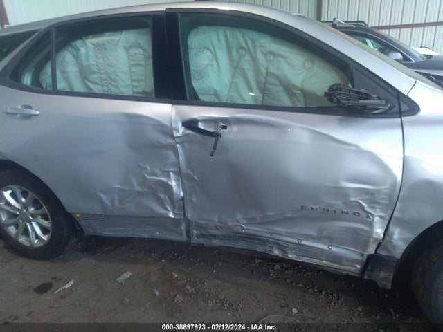 Chevrolet EQUINOX LS 2018 2GNAXREVXJ6347411 Image 13