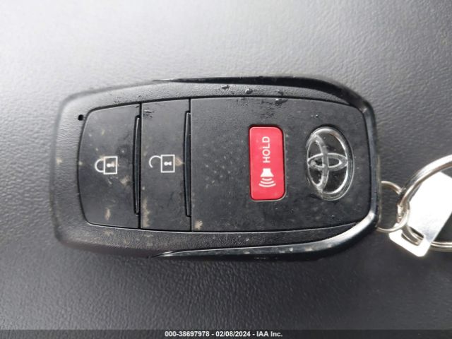 JTDADABU5R3010470 Toyota Prius Le Awd-e