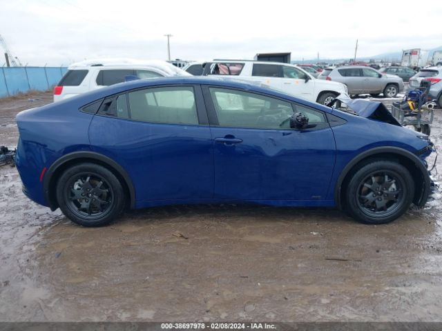 JTDADABU5R3010470 Toyota Prius Le Awd-e