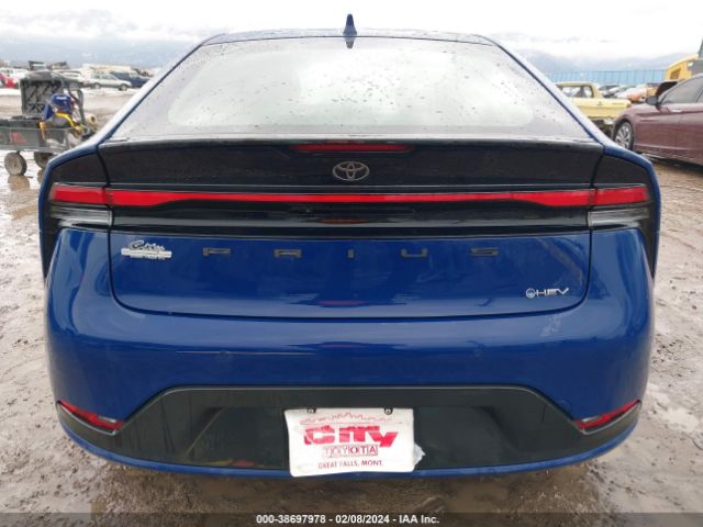 JTDADABU5R3010470 Toyota Prius Le Awd-e