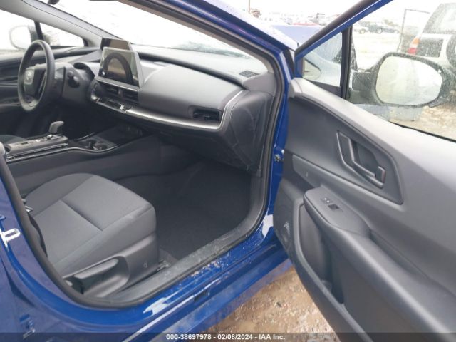 JTDADABU5R3010470 Toyota Prius Le Awd-e