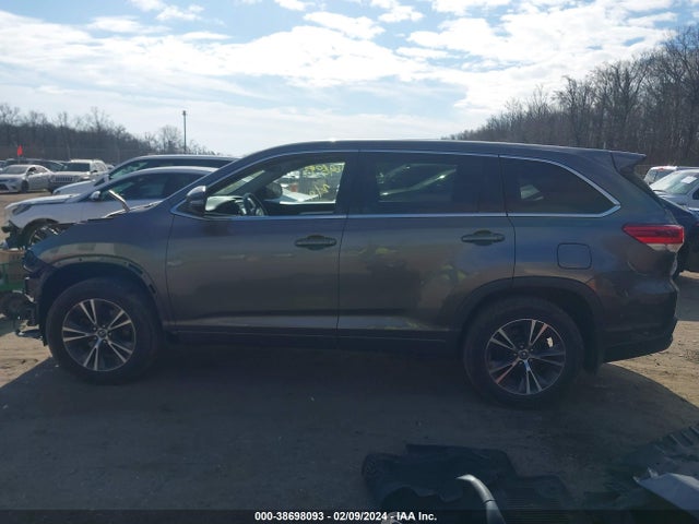 Toyota Highlander Le 2017 5TDBZRFH6HS356963 Image 15